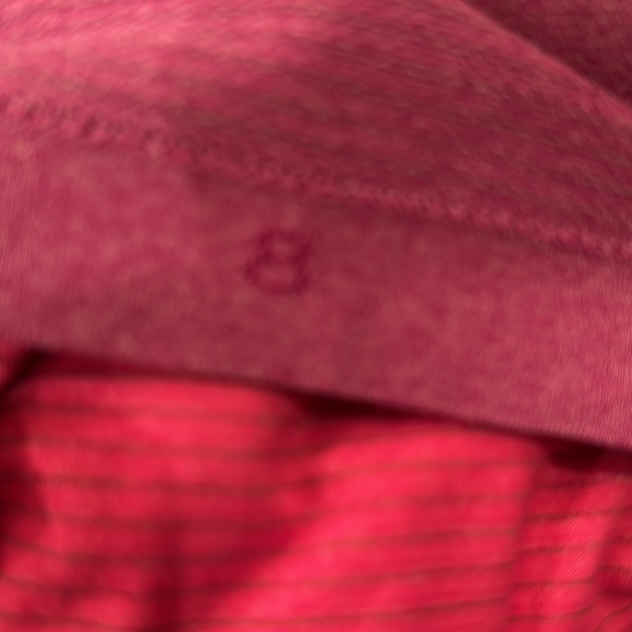 Lululemon running tanks! 💕 - Picture 7 of 7